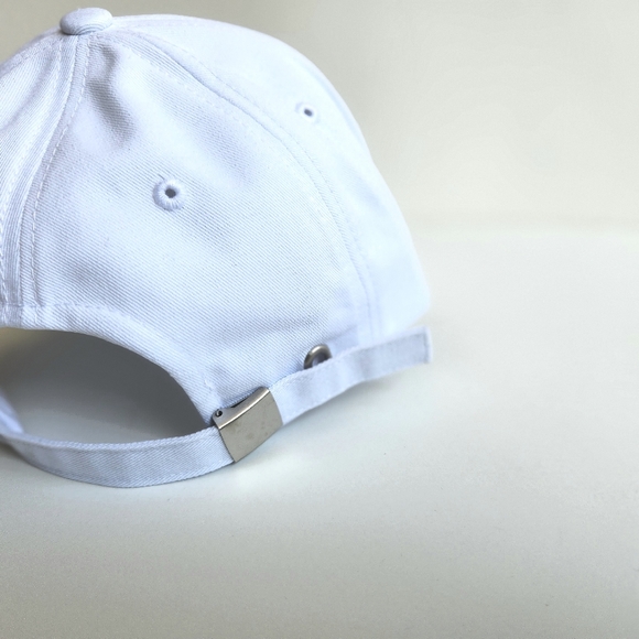 White Knight - Picture 2 of 2